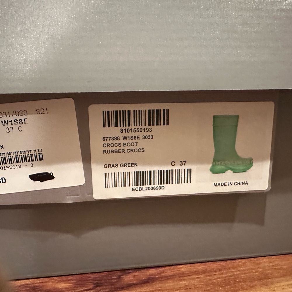 Balenciaga Vibrant Green Rain Boots - Picture 5 of 7